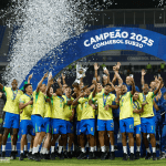 Aliviado, Ramon Menezes comemora título Sul-Americano Sub-20 após 'tempestade'