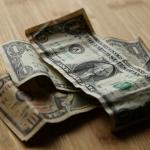 Dólar dispara e fecha a R$ 6,26, novo recorde histórico