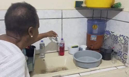 O problema, que tem causado grandes transtornos à população, é de responsabilidade da Copasa