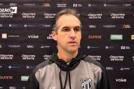 Léo Condé durante entrevista coletiva após jogo entre Sport e Ceará