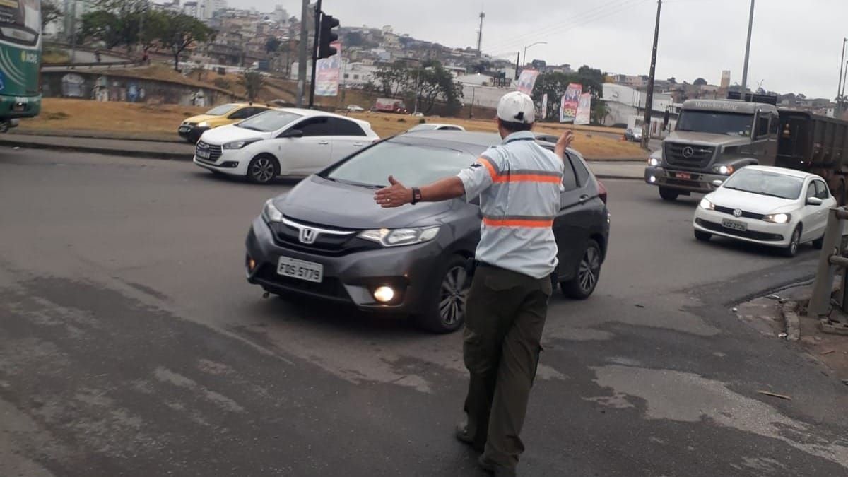 Av. Cristiano Machado será interditada para obras neste sábado (14); veja desvio