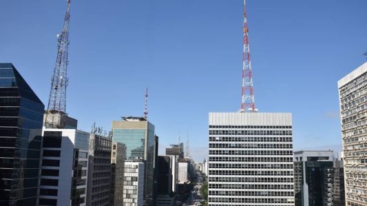 Semana no Sudeste começa com tempo seco e altas temperaturas, diz previsão.