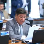 Carlos Viana pede ‘condenação inequívoca’ da comunidade internacional a ataque do Irã a Israel