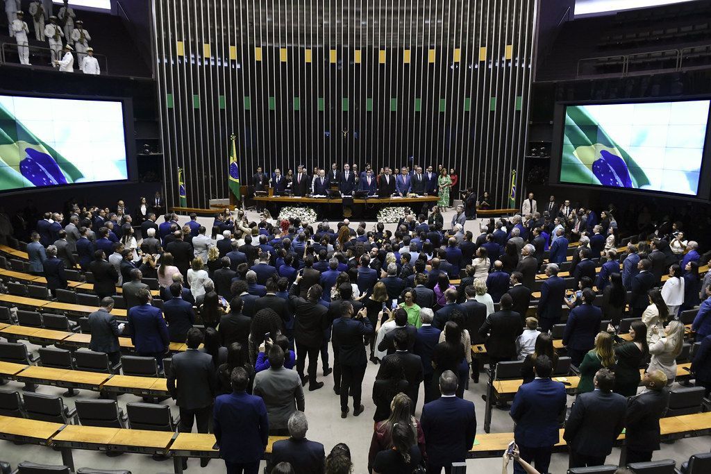 Ataque de Musk a Moraes acentua polarização no Congresso com pressão por PL das Fake News e moção de aplauso