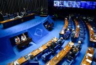 Viana, Aécio e Marília lideram corrida pelo Senado em Minas, diz Futura/Apex