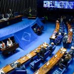 MP do salário mínimo e da isenção do imposto de renda é aprovada no Senado