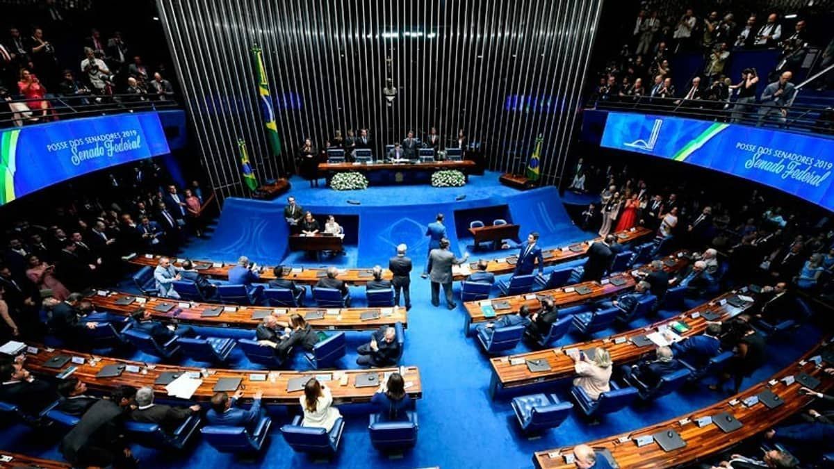 Escala 6x1: oposição pressiona por transição maior e leva proposta alternativa ao Senado