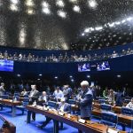 PEC que isenta IPVA para carros com mais de 20 anos será pautada no plenário na próxima semana