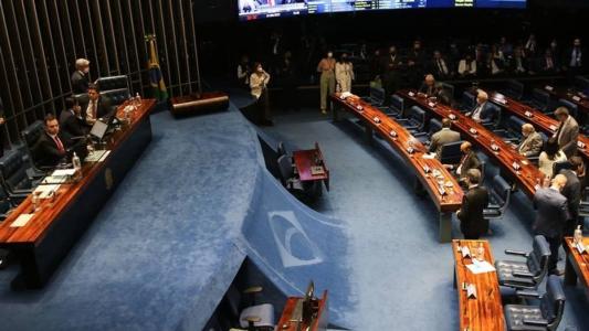Senado Federal vai analisar projeto que tipifica crimes contra crianças e adolescentes como hediondos
