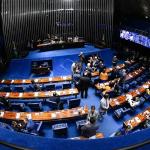 PEC que acaba com reeleição no Executivo é protocolada no Senado