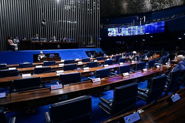 Votação do novo Código Eleitoral no Senado é adiada após impasse sobre quarentena, fake news e voto impresso