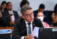 TSE julga contas do PSDB ligadas a senador que propôs indiciamento de ministros do STF