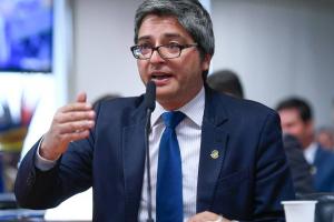Conheça a carreira política de Carlos Portinho, pré-candidato ao Senado pelo Rio de Janeiro