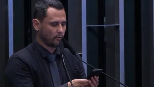 Senador Cleitinho é um dos líderes em popularidade