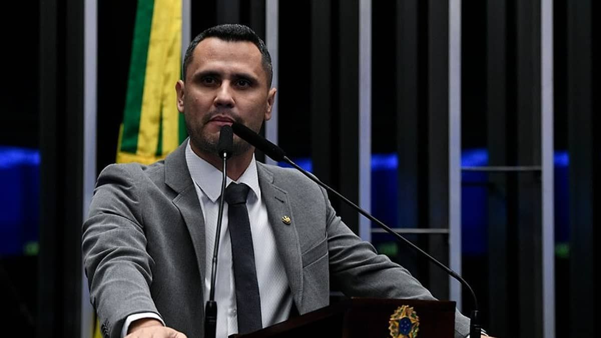 Cleitinho nega desistência de candidatura ao Governo de Minas