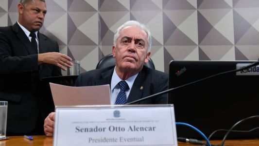 Senador da Bahia presidiu interinamente a CPMI de 8 de janeiro