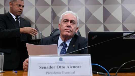 Senador da Bahia presidiu interinamente a CPMI de 8 de janeiro
