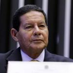 Mourão ironiza e diz que “vai pedir números da Mega Sena” à ministro do TSE que relatou cassação de Dallagnol