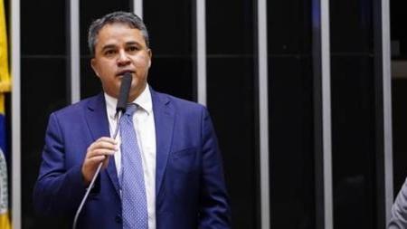 Senador Efraim Filho afirmou que decisão sobre descriminalização de drogas no Congresso terá mais força que decisão do STF