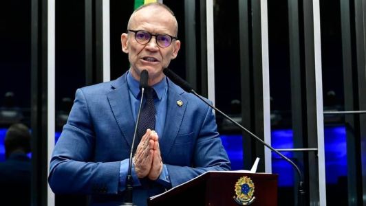 Senador Fabiano Contarato (PT-ES) é o relator do Projeto de Lei que prevê a criação de normas gerais para organização das polícias e dos corpos de bombeiros