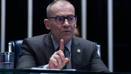 Senador Fabiano Contarato pediu ao STF a abertura de um inquérito para investigar declarações de Magno Malta