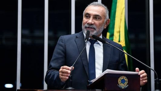 Senador foi preso nessa segunda-feira (30) por suspeita de ter encomendado assassinato de ex-companheira