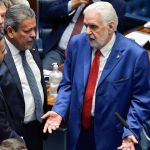 Líder de Lula no Senado explica voto a favor de restrições ao STF: 'estritamente pessoal' 