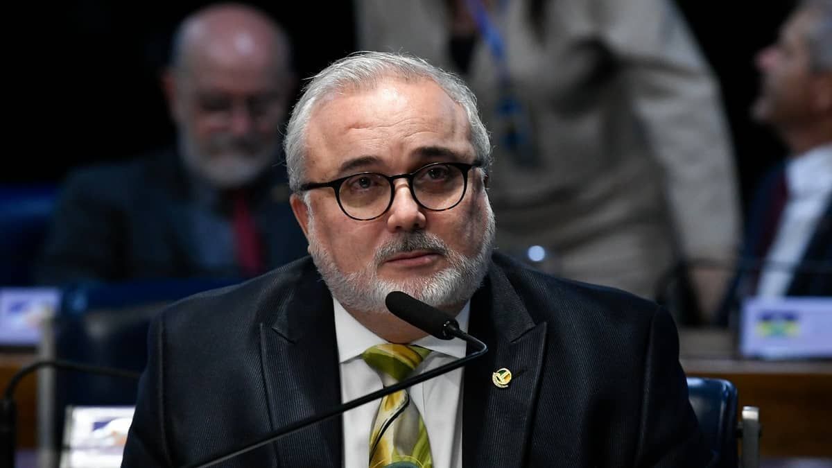 'Não há razão para aumento de combustíveis', diz novo presidente da Petrobras