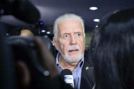 Líder do governo no Senado, Jaques Wagner (PT-BA)