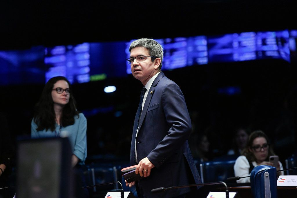 Senadores aprovam isenção do imposto de renda para quem recebe até dois salários-mínimos; texto vai à sanção