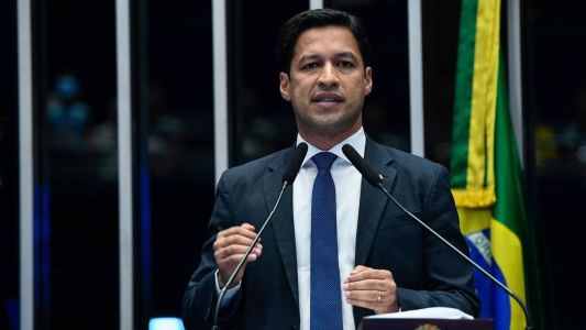 Senador Rodrigo Cunha (Podemos-AL) foi o relator do Desenrola Brasil e agora prepara apresentação do PL do Fies