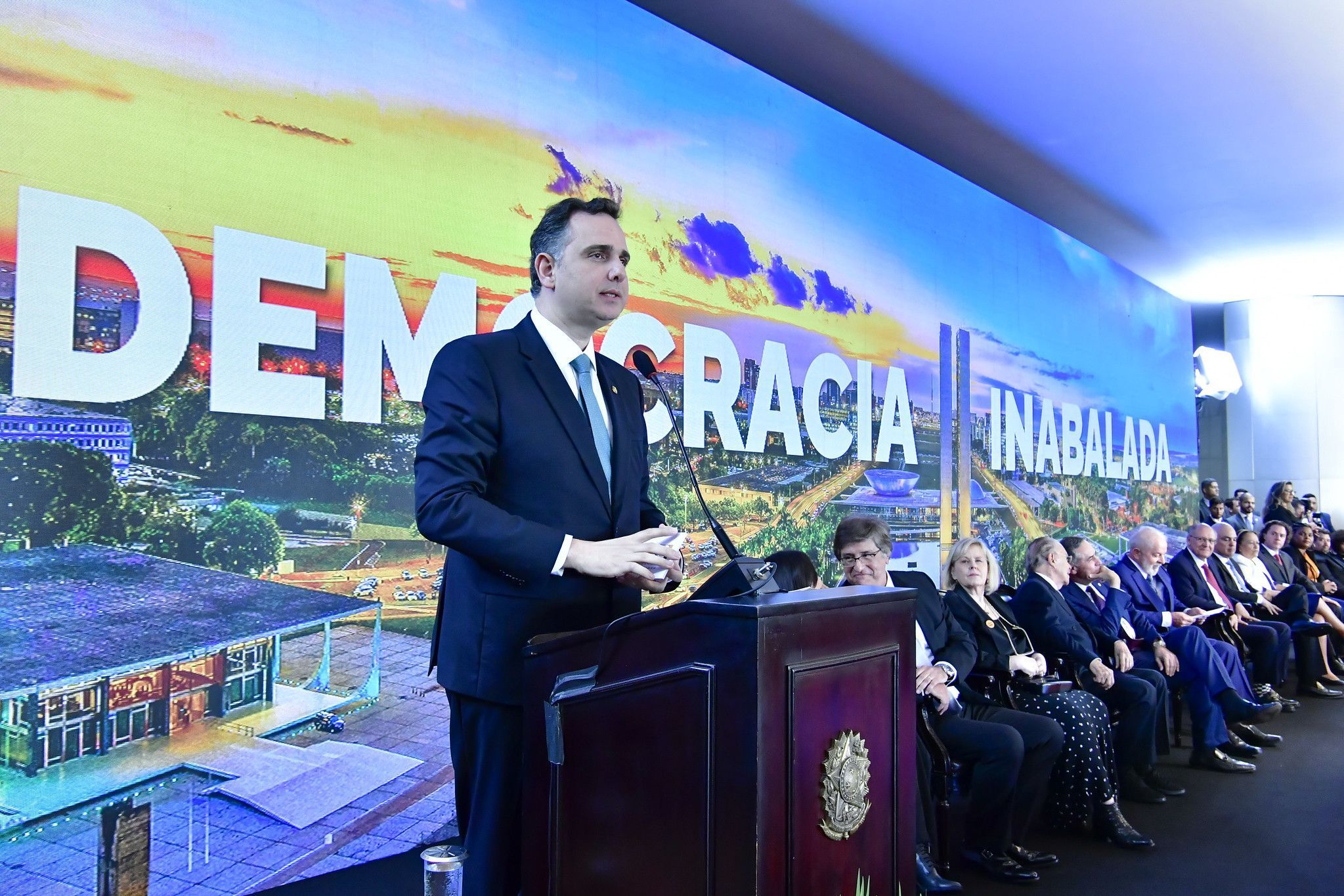 8 de Janeiro: Pacheco discursa contra 'golpismo' e afirma que Poderes mantêm vigilância contra 'traidores da Pátria'