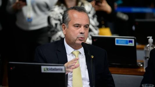 Senador Rogério Marinho recolheu assinaturas para apresentar pedido de realização de plebiscito sobre o aborto