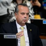 Oposição deve apresentar pedido de plebiscito sobre o aborto nesta terça-feira (26)