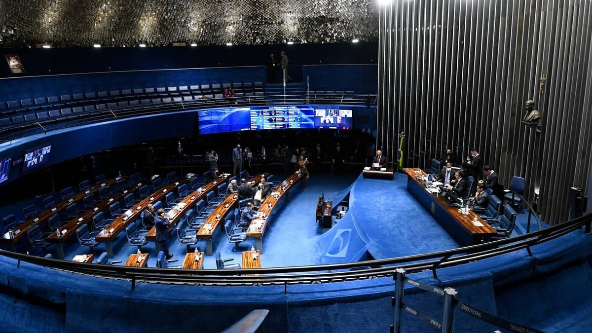 Governistas retiram assinatura e CPI dos Atos Antidemocráticos perde força no Senado