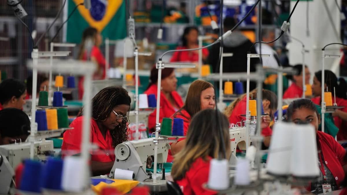 Número de trabalhadores com 50 anos ou mais cresce 110% em 15 anos