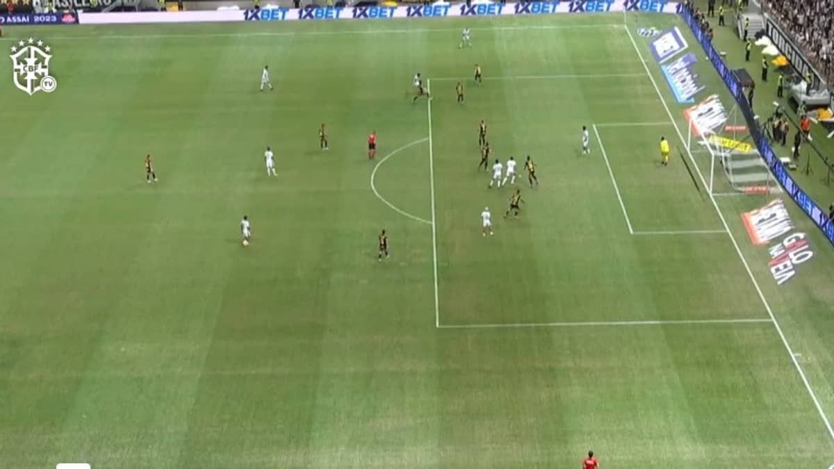 Atlético x Botafogo: Seneme concorda com marcação de impedimento de Diego Costa