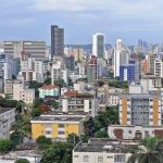 BH registra sensação térmica de 0ºC, e termômetros podem marcar até 25ºC neste sábado; confira previsão do tempo