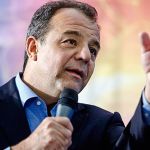 Sérgio Cabral é liberado da prisão domiciliar, mas usará tornozeleira eletrônica
