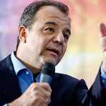 Sérgio Cabral é liberado da prisão domiciliar, mas usará tornozeleira eletrônica