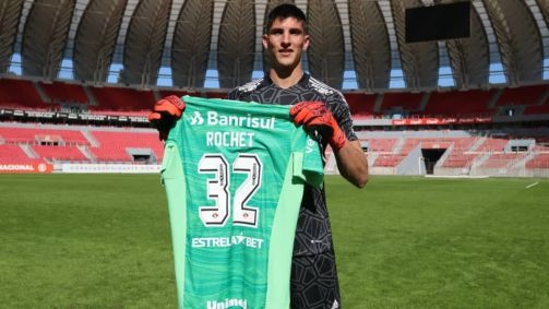 Sergio Rochet foi apresentado junto do vice-presidente de futebol Felipe Becker e do gerente esportivo Magrão
