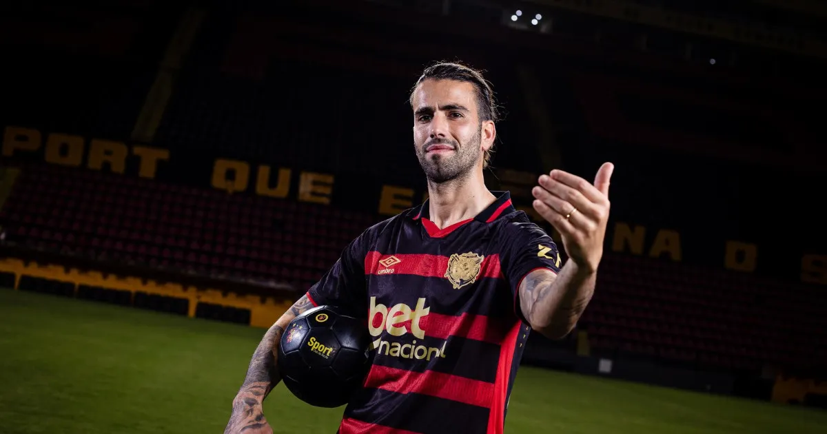 Sport anuncia contratação de Sérgio Oliveira, terceiro português do elenco