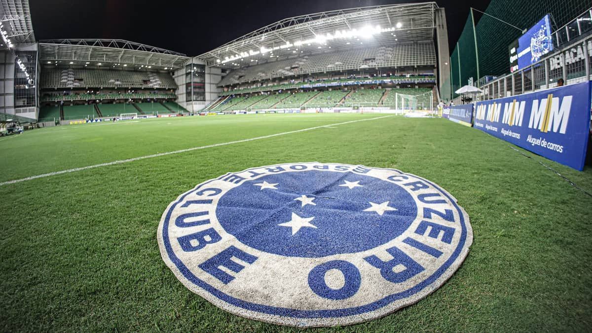 Dívida do Cruzeiro com o Pyramids: a SAF tem que pagar?