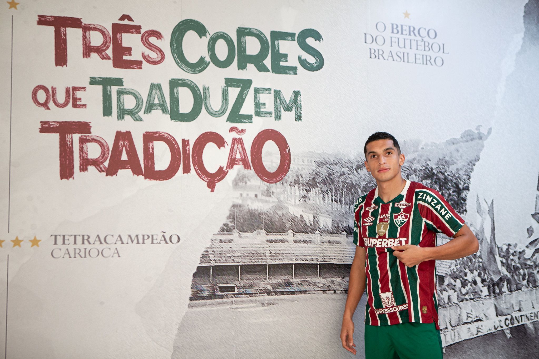 Reforço peruano é um mais regularizado e pode estrear pelo Fluminense
