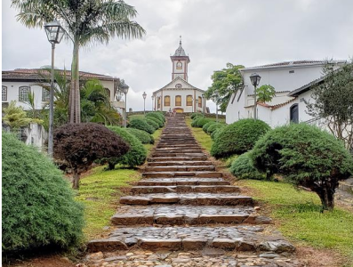 Famosa escadaria da cidade do Serro • Maria Teresa Leal/Itatiaia