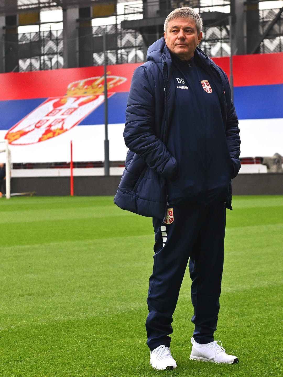 Técnico da Sérvia pede demissão após derrota para Albânia e vaga ameaçada na Copa