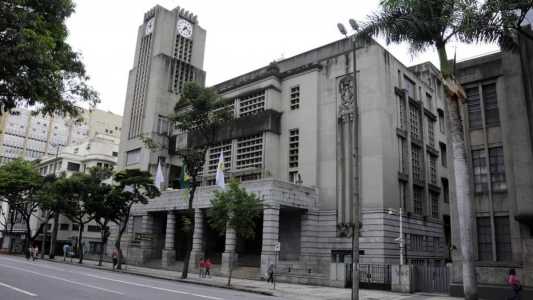 Servidores da PBH devem ganhar reajuste a partir dos salários pagos em agosto