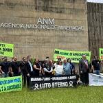 Servidores da ANM realizam assembleia para decidir se mantêm greve na agência
