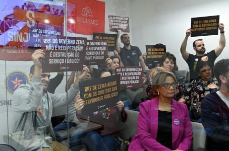 Regime de Recuperação Fiscal: servidores protestam, mais uma vez, contra aprovação do projeto