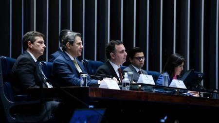 Sessão convocada pelo senador Rodrigo Pacheco contou com a presença de Simone Tebet, Fernando Haddad e Roberto Campos Neto